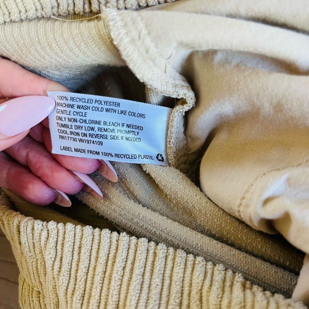 Wild Fable Tan wide leg Corduroy cargo side pocket pants size xxs see measuremen - Picture 6 of 9